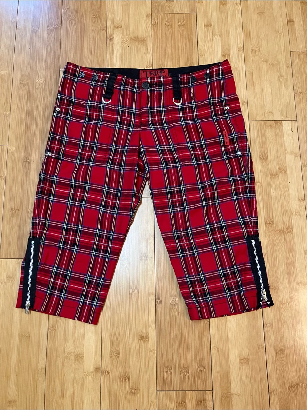 Tripp NYC Red Tartan Plaid Capris with Zipper Accents